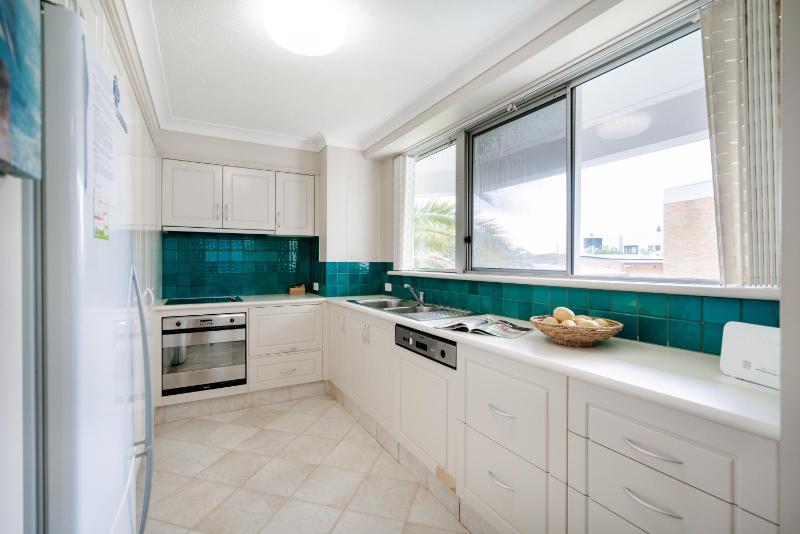Cashelmara Beachfront Apartments - image 15