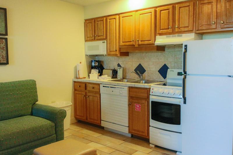 One-Bedroom King Suite image 3