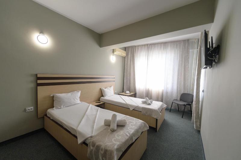 Double or Twin Room image 1