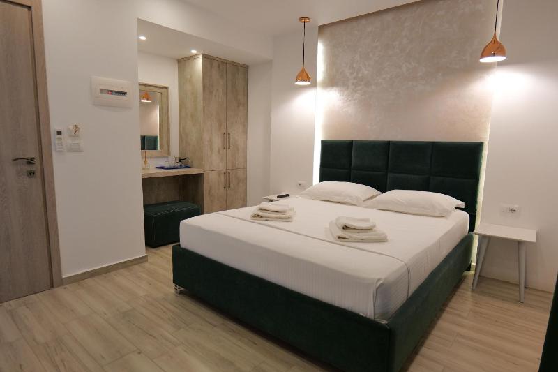 Kuburi Hotel - image 6