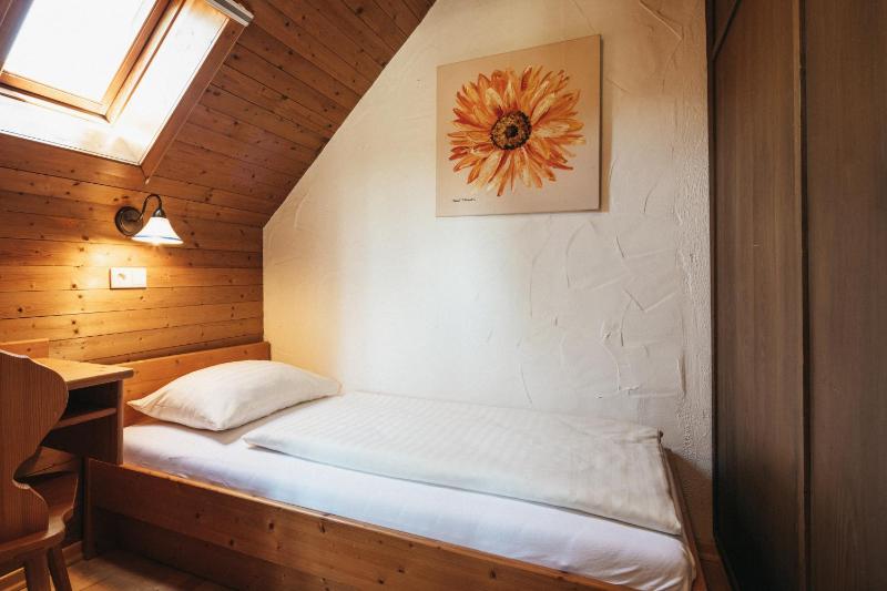 One-Bedroom Apartment with Balcony image 3