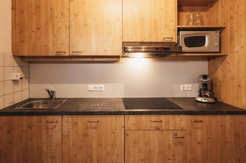 One-Bedroom Apartment image 3