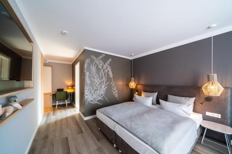 Superior Double or Twin Room with Balcony or Terrace image 2