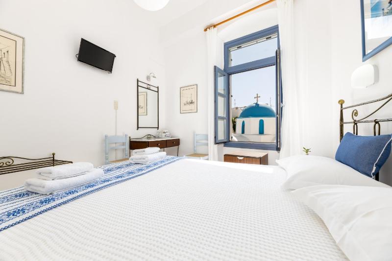 Standard Double Room image 4
