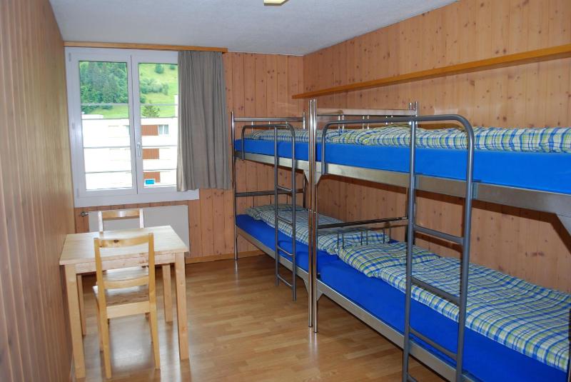 Standard Quadruple Room with Shared Bathroom image 3