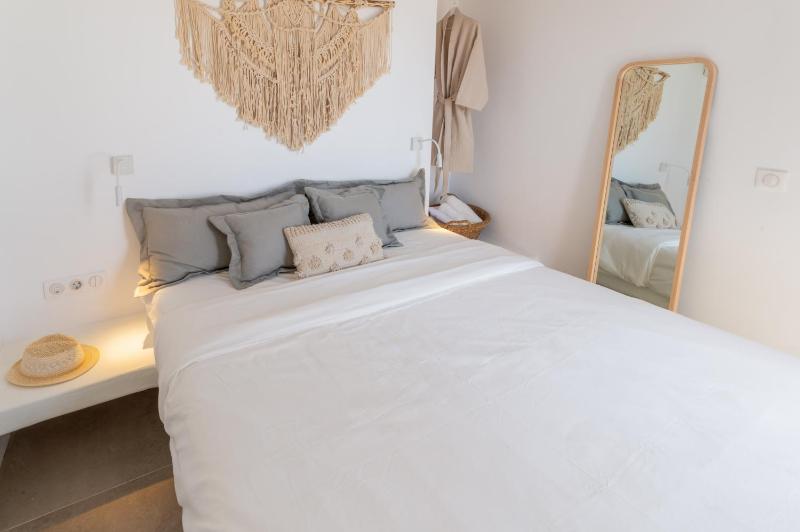 Anemela Villas & Suites Mykonos - image 11