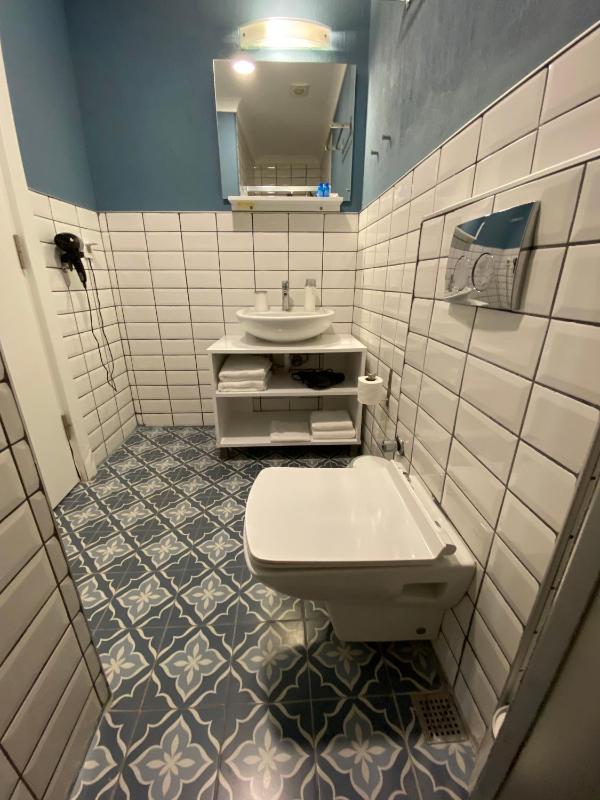 Double Room with Garden View image 4
