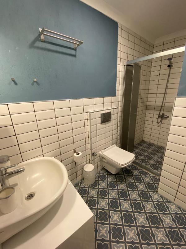 Double Room with Garden View image 3