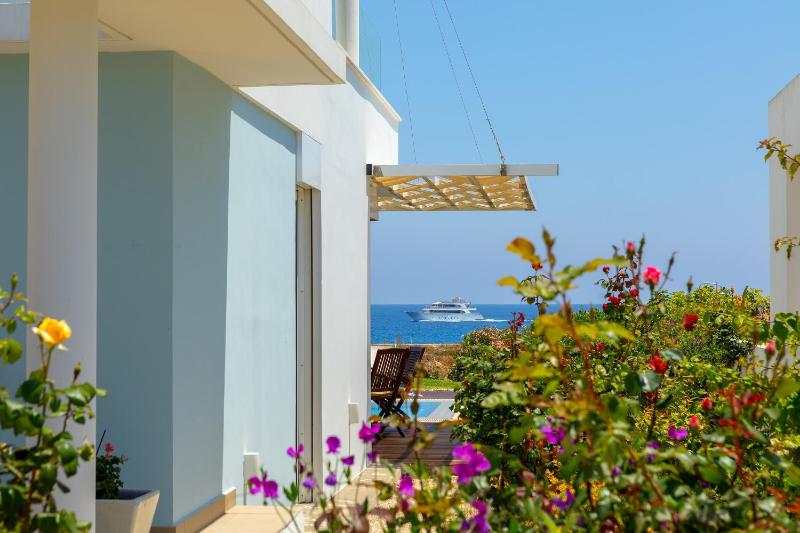 Protaras Beachfront Villa Alia - image 8