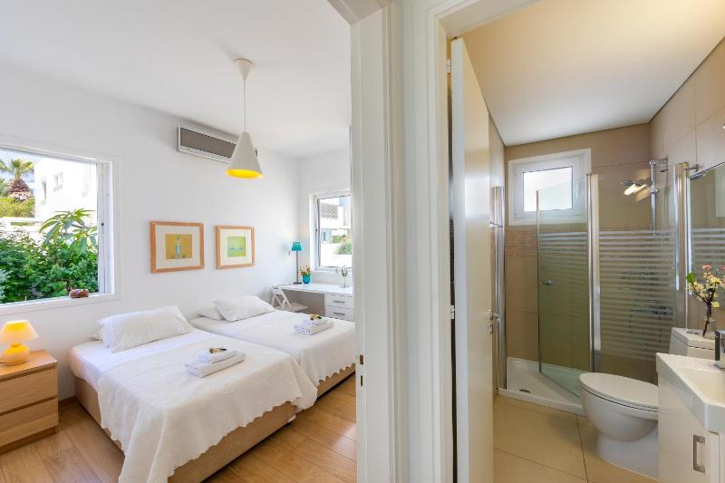 Protaras Beachfront Villa Alia - image 15