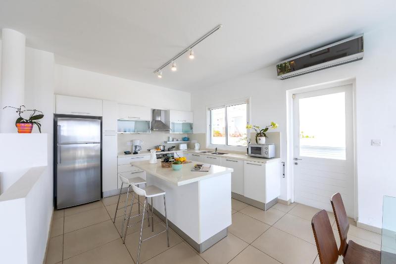 Protaras Beachfront Villa Alia - image 10