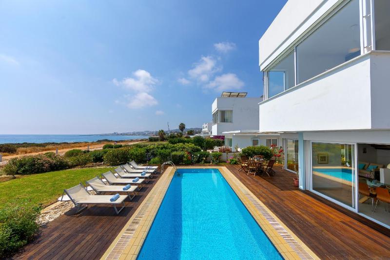 Protaras Beachfront Villa Alia - image 11