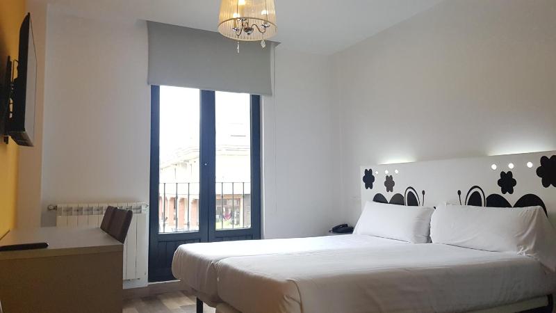 Double Room with Terrace image 4