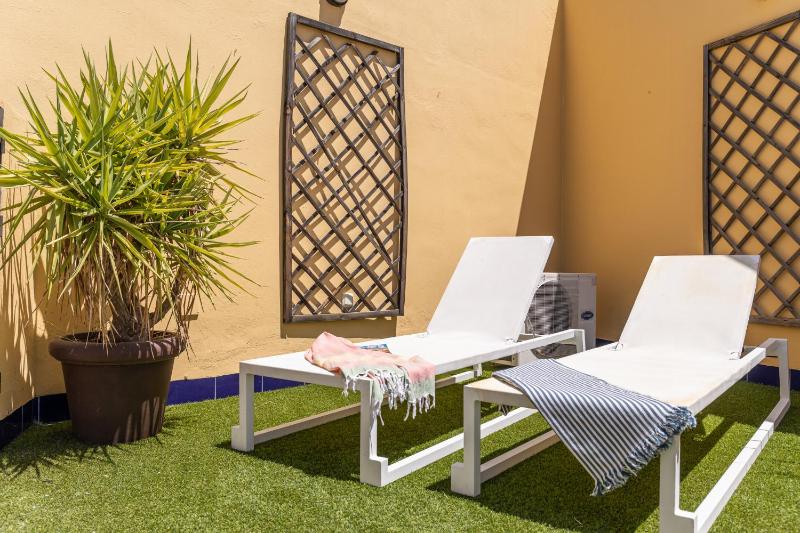 Green-Apartments Giralda Views - image 6
