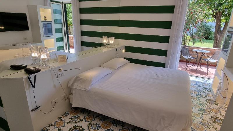 Double or Twin Room with Terrace image 3