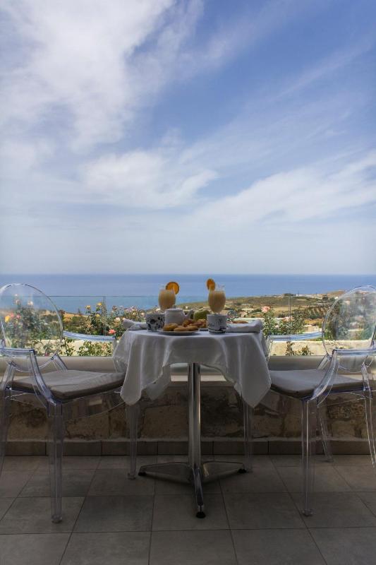 Mini Suite with Sea View image 2
