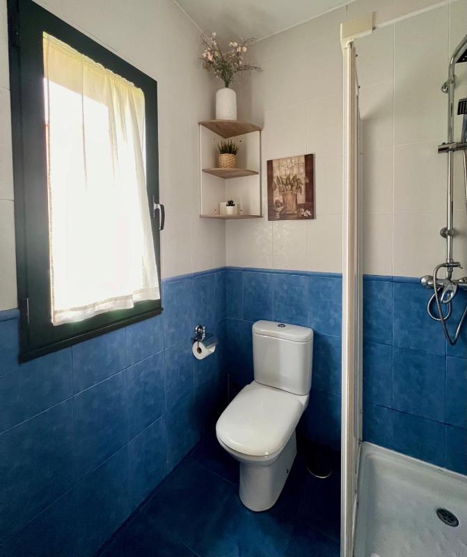 Double Room with Private Bathroom image 2