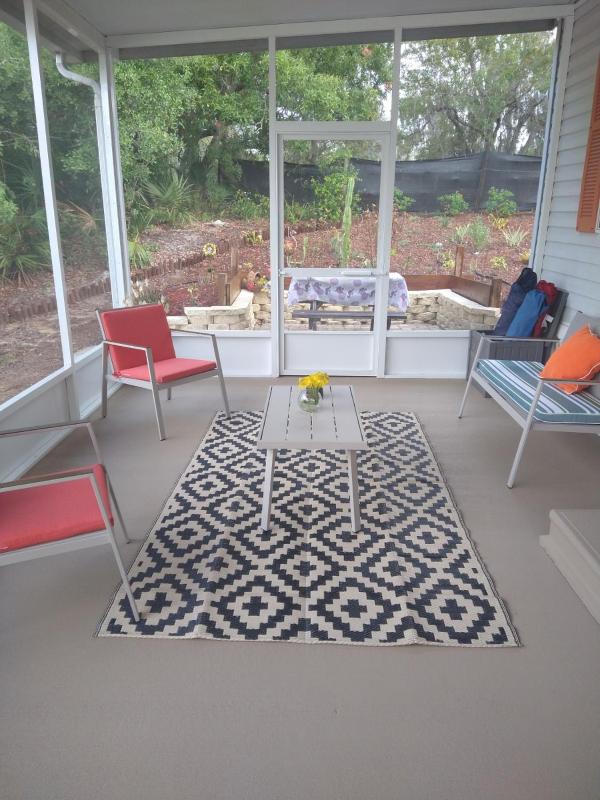 One-Bedroom House image 4