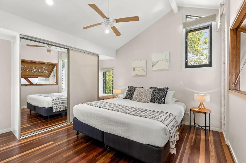 Fun in Ferris Everything you need Pet Friendly 2 Bedroom House with Pool - Sleeps 6 - image 13