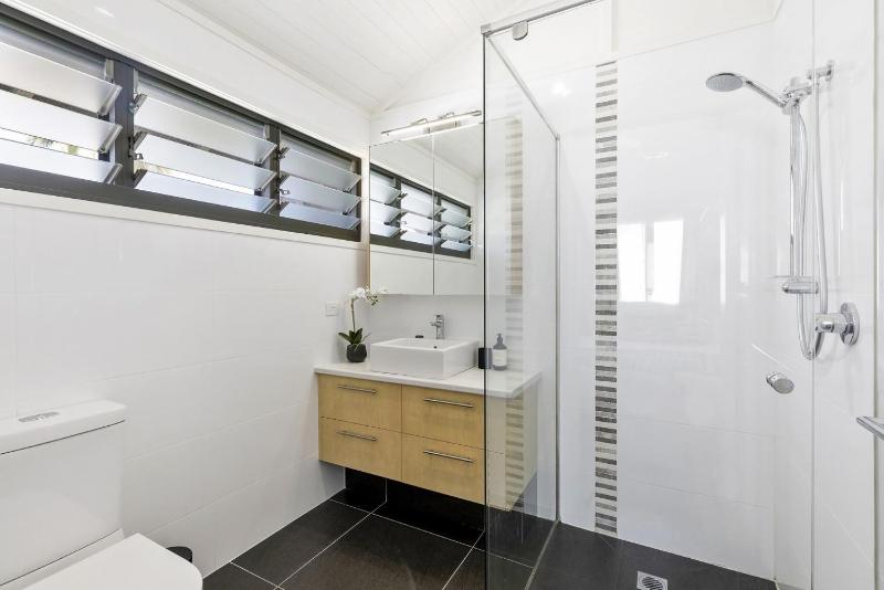 Fun in Ferris Everything you need Pet Friendly 2 Bedroom House with Pool - Sleeps 6 - image 16