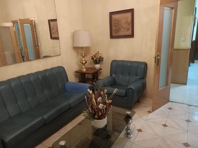 Single Room image 3