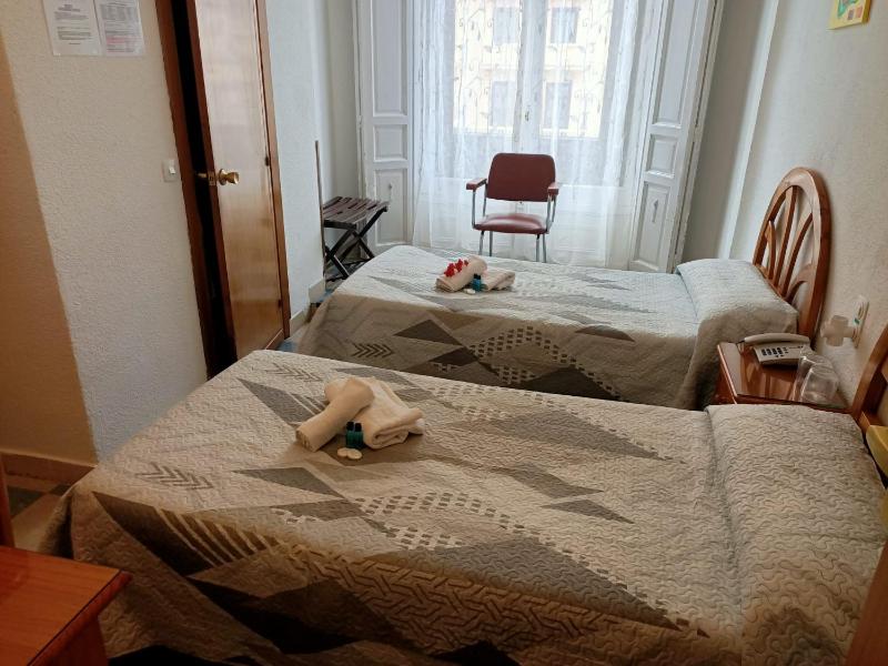 Double Room with View image 4