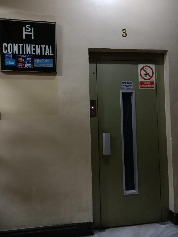 Hostal Continental - image 9