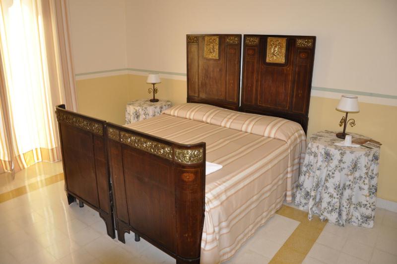 Double or Twin Room image 4