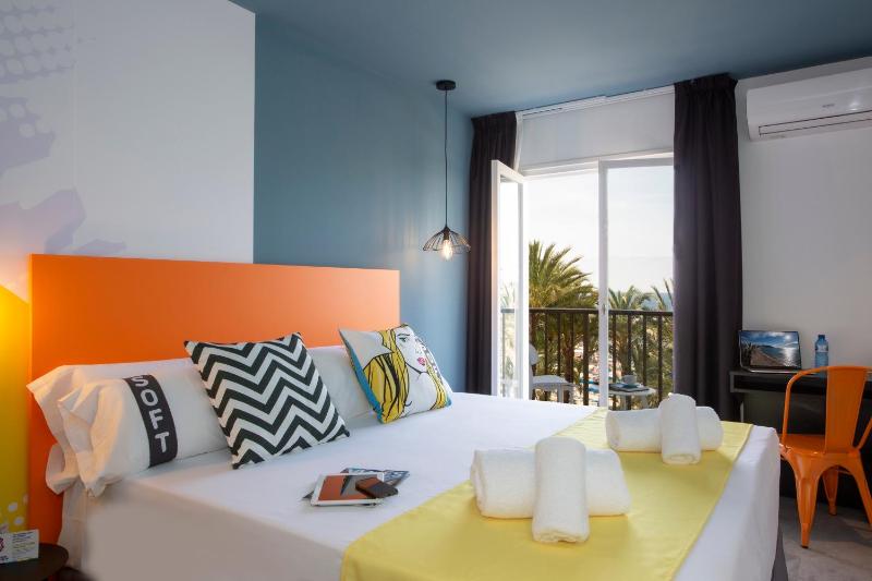 Casual Pop Art Benidorm by Casual Hoteles - image 4
