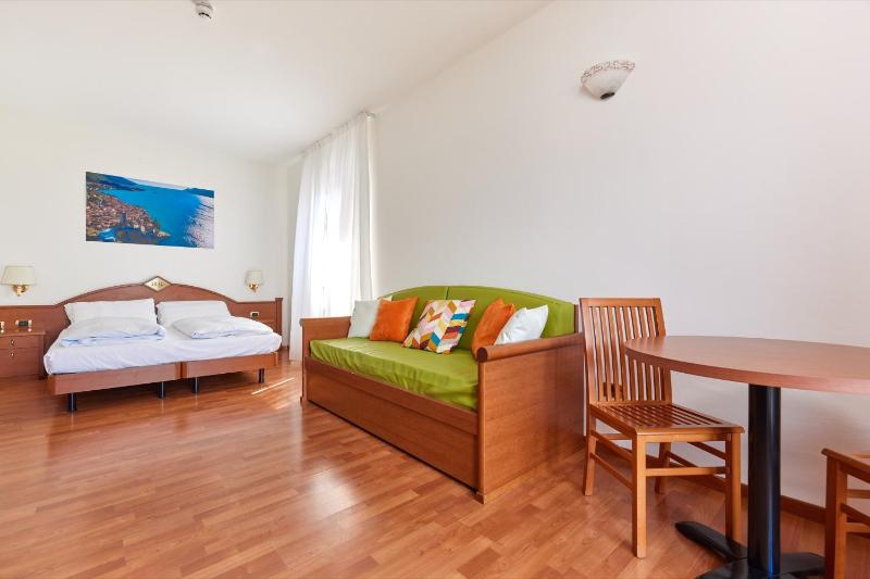 Family Room image 4
