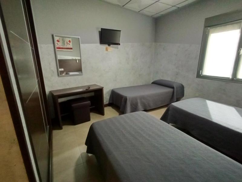 Triple Room image 3