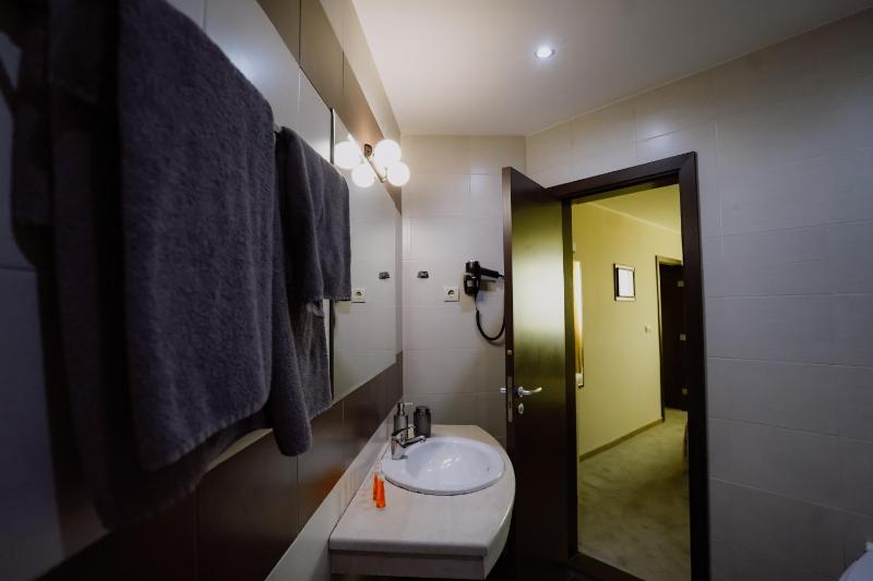 Apartment image 2