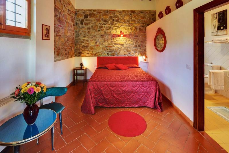 Studio (2 Adults) image 1