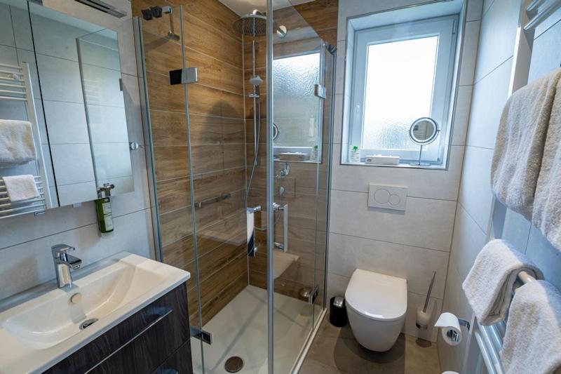 Deluxe Double Room (refurbished) image 3