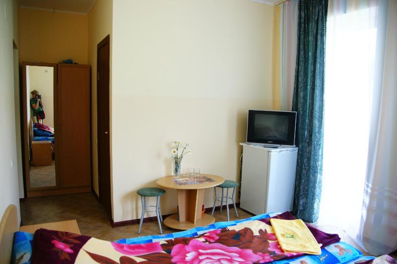 Family Room with Shower image 2