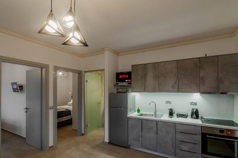 Natura Luxury Suites Parga - image 10
