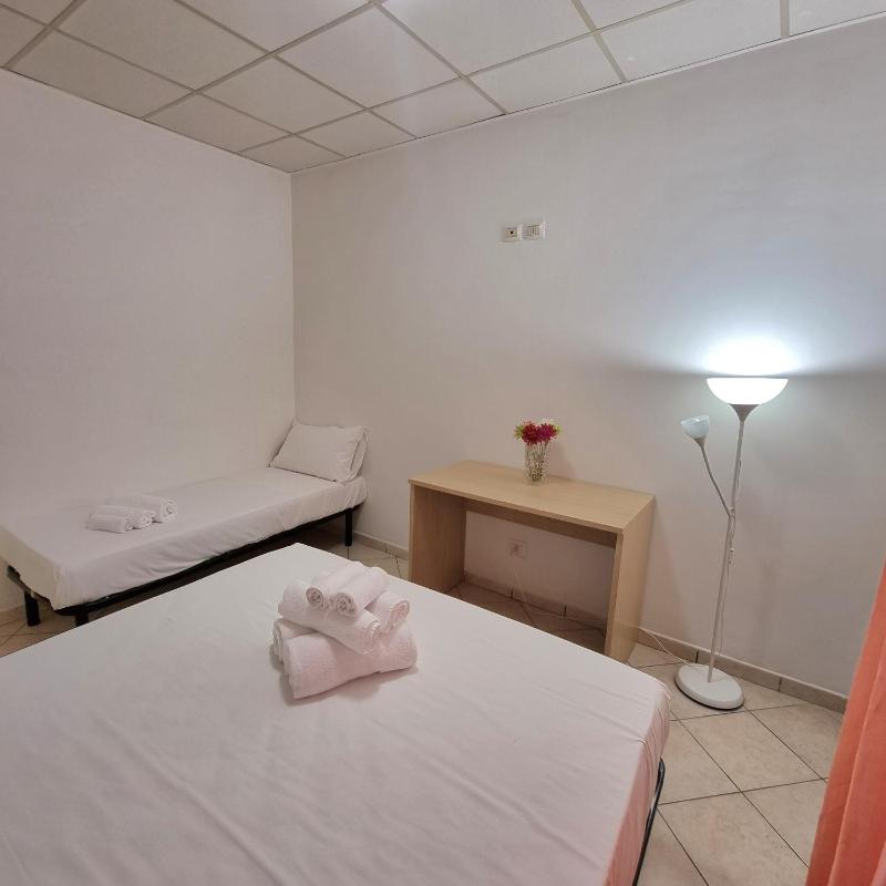 One-Bedroom Apartment image 2