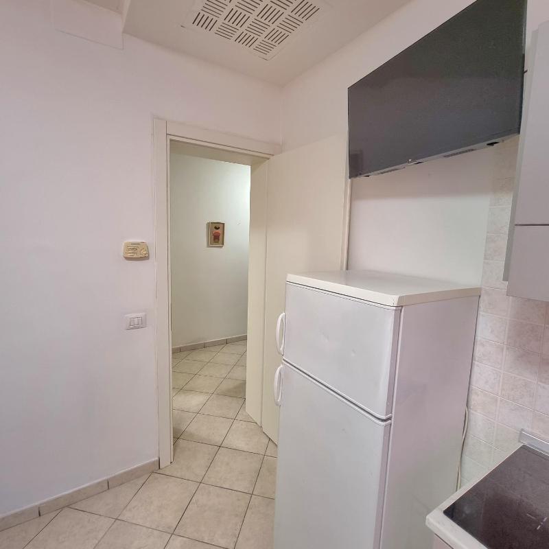 One-Bedroom Apartment image 3