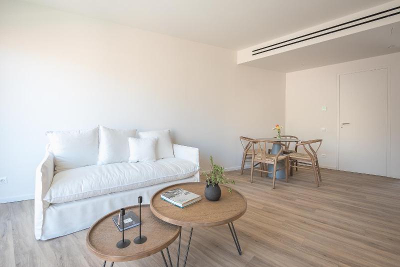 Apartment with Balcony image 4