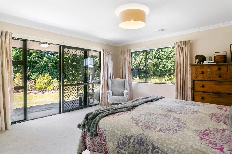 Lupin Lodge Bed & Breakfast - image 12