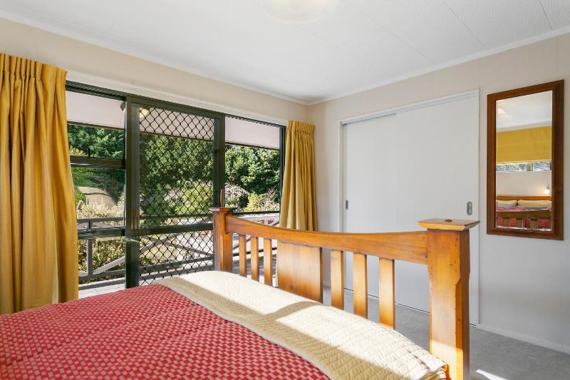 Lupin Lodge Bed & Breakfast - image 13
