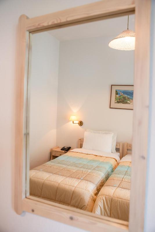 Standard Twin Room with Sea View image 1