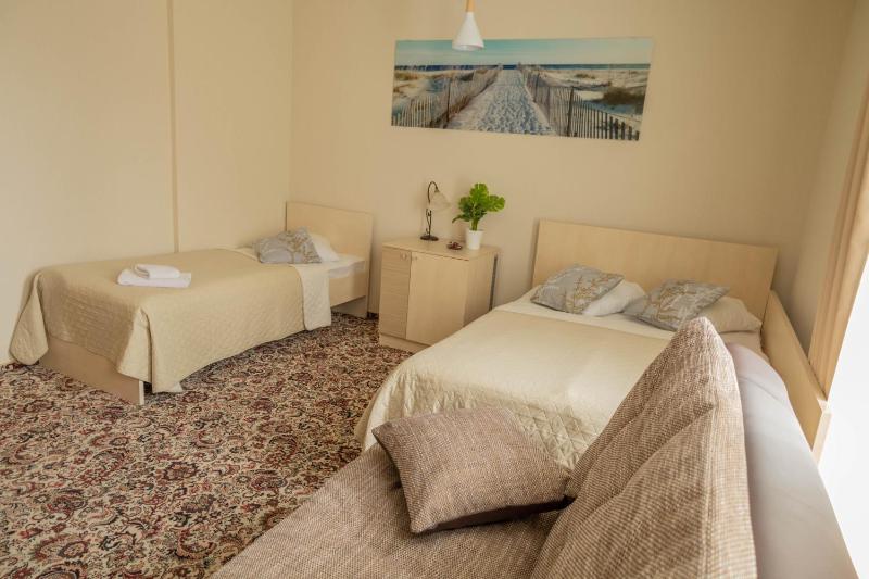 Family Room image 4