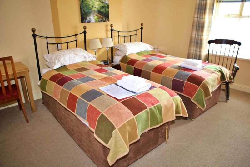 Double Room image 4
