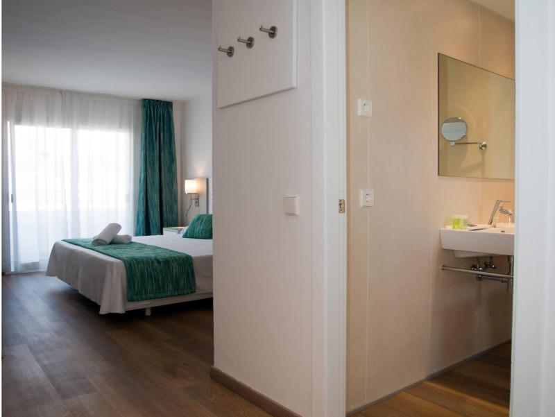 Standard Apartment image 2