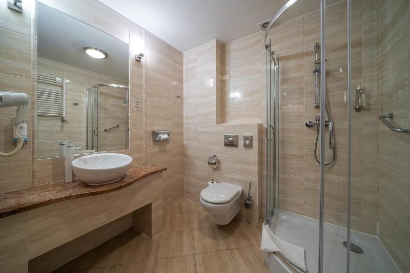 Double Room Comfort image 3