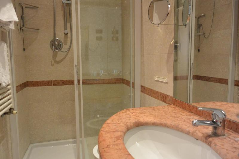Triple Room image 4