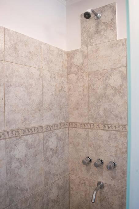 Hermoso y cómodo alojamiento con patio en Nuñez - image 4