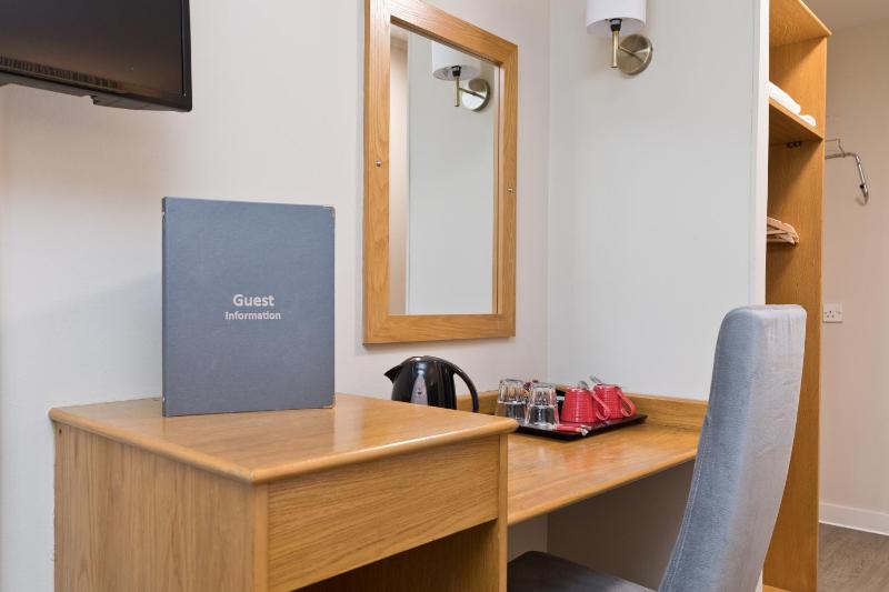 Standard Double Room image 2