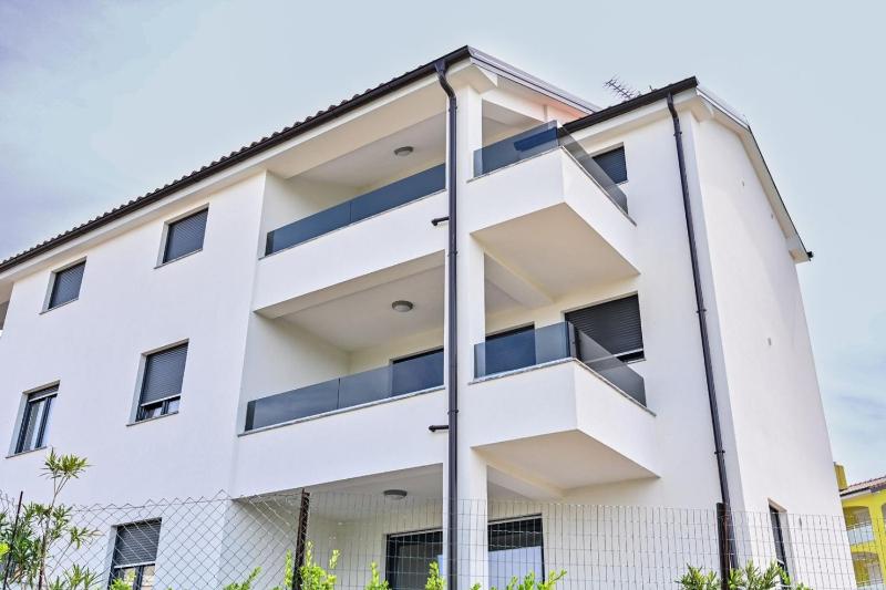 Luxury Apartment Nina with sea view - image 5